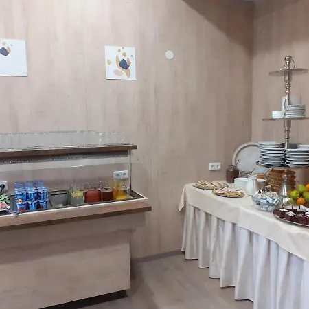 Hotel Uno 3*