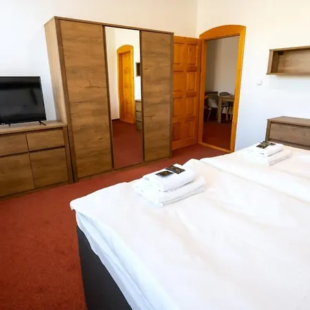 Uno Hotel 3*