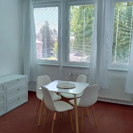 Uno Hotel 3*