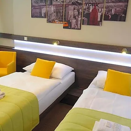 Hotel Uno 3*