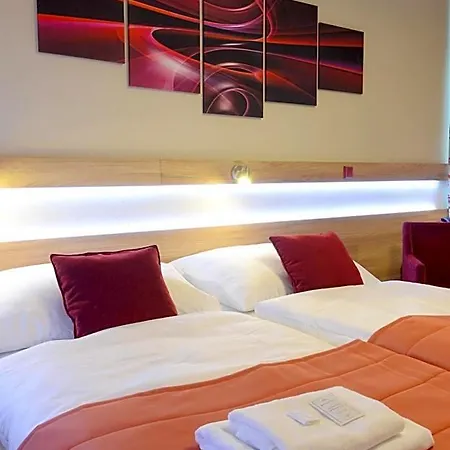 Uno Hotel