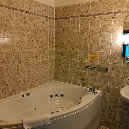 Uno 3* Ústí nad Orlicí