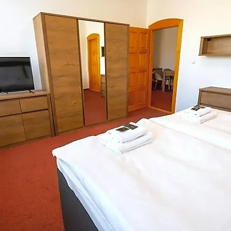 Uno 3* Ústí nad Orlicí