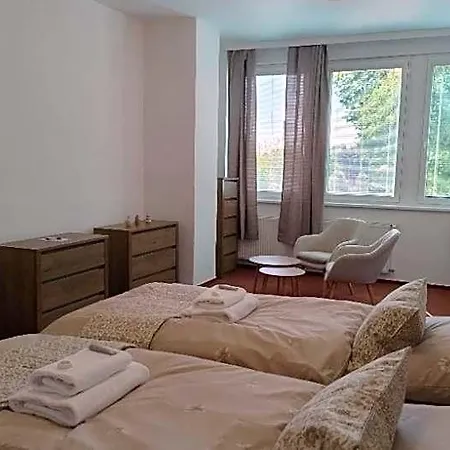 Uno Hotel 3*